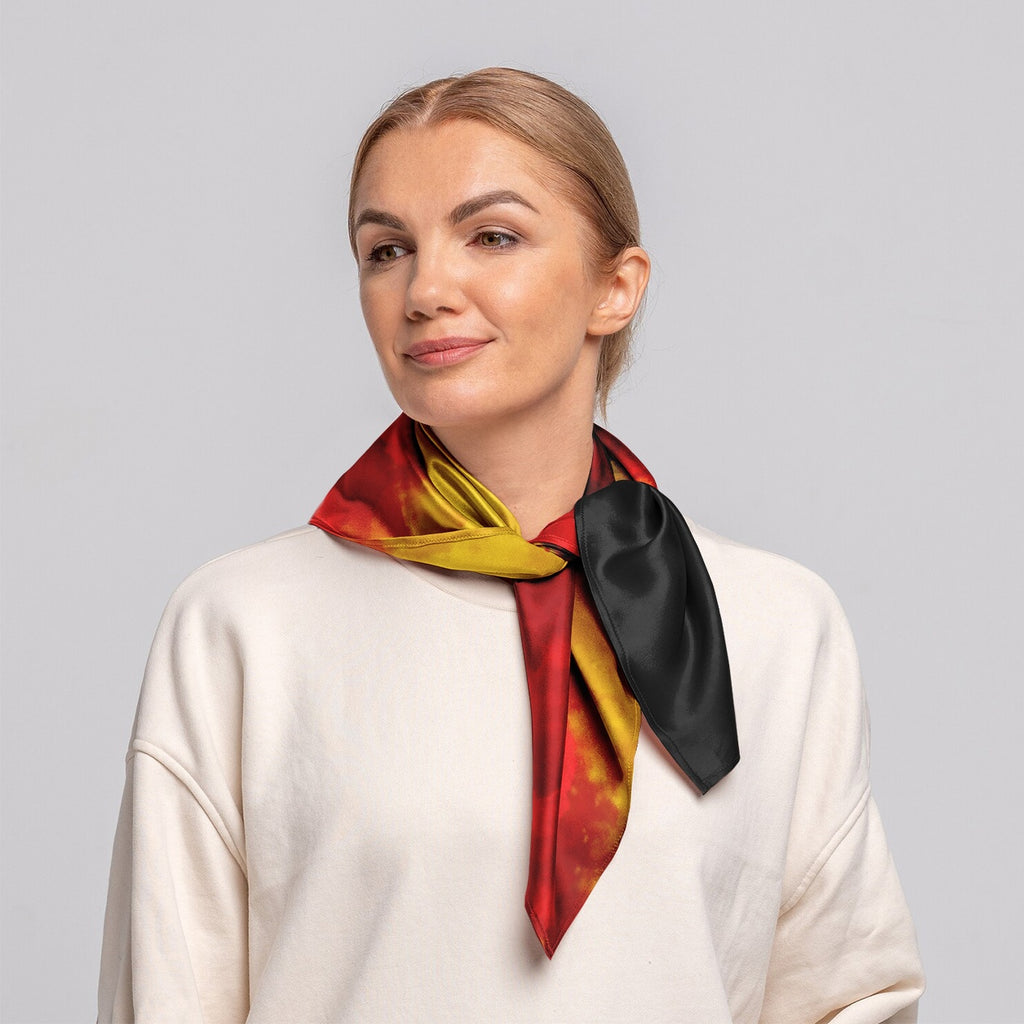 Quadratisches Satin-Halstuch mit deutschem Adler-Motiv