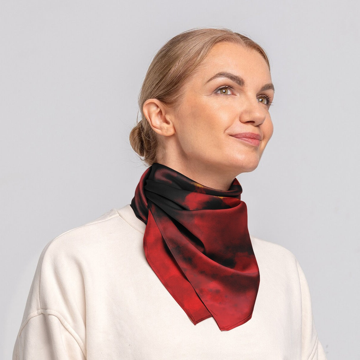 Quadratisches Satin-Halstuch mit deutschem Adler-Motiv