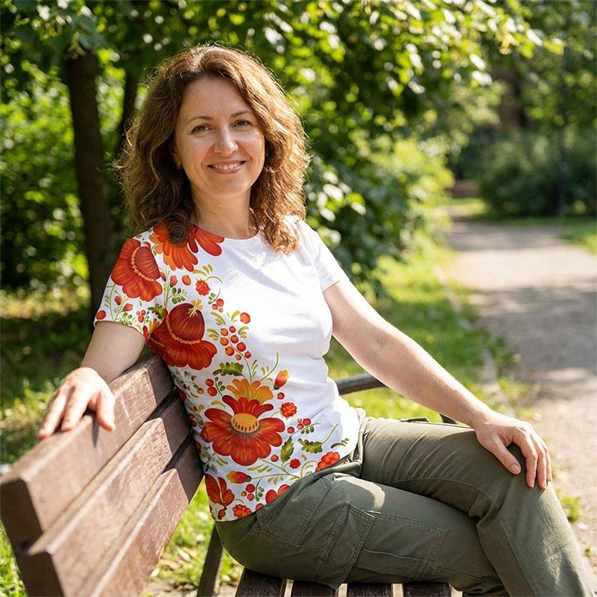 Women's Spain Flag Athletic T-Shirt - Slim Fit Spanish Souvenir Sports Tee